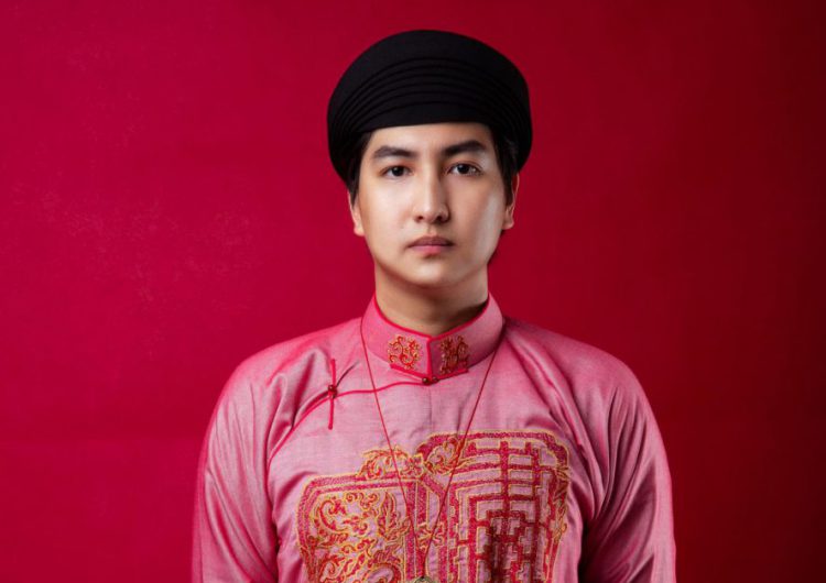 Đạo Diễn Nguyễn Mạnh Cường mong muốn lưu giữ và phát huy hình ảnh chiếc áo dài ngũ thân của Huế