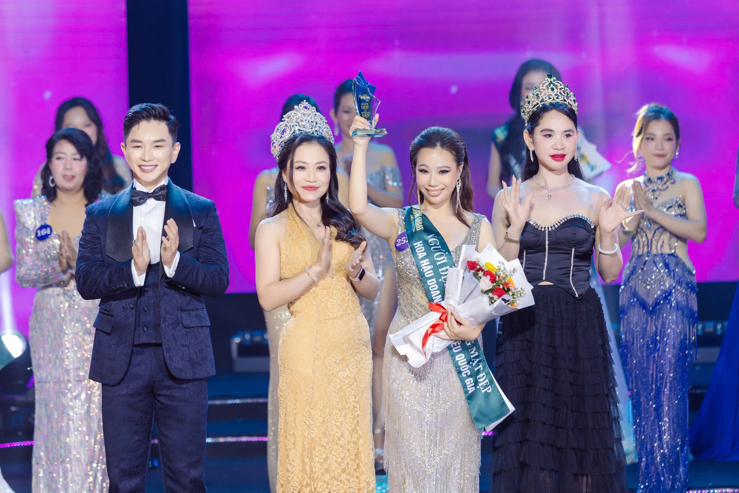 Tỏa sáng tại đêm chung kết, Lê Nhật Vy giành danh hiệu “Người đẹp có gương mặt đẹp”