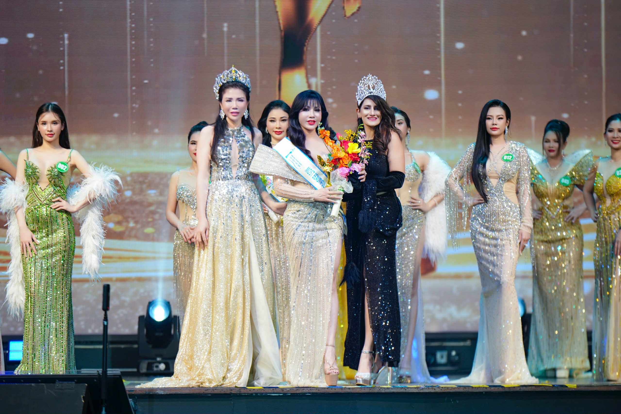 Đặng Thị Tuyết Ngoan xuất sắc giành giải “Người đẹp Hình thể” tại Miss Business World Beauty 2025